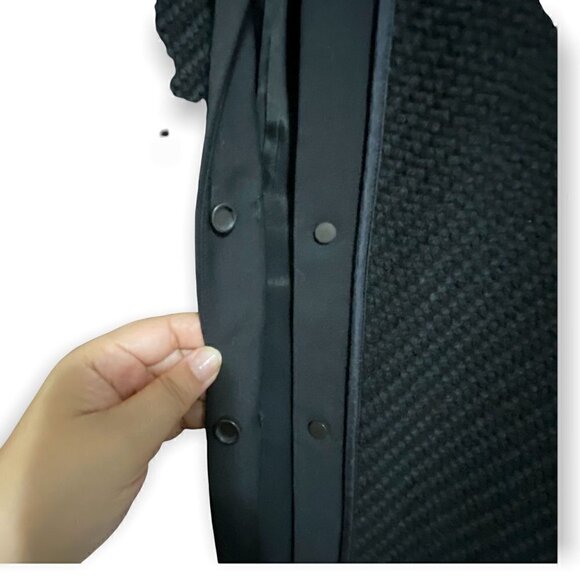 Vince Black Wool and Silk Boucle Overlay Jacket - Picture 6 of 14